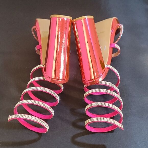 BRAND NEW WILD DIVA LOUNGS RHINESTONES EMBELLISHMENTS SANDAL - Picture 12 of 15